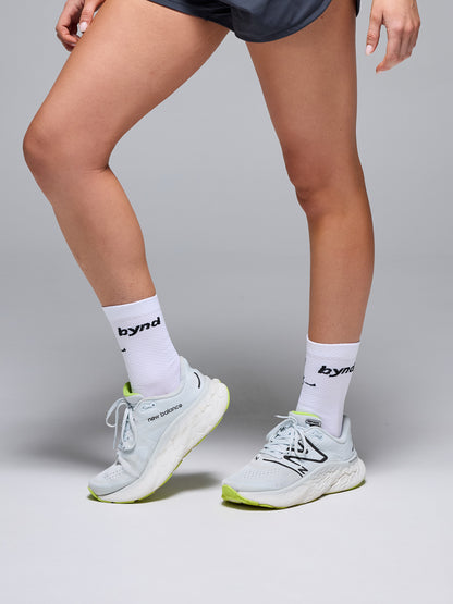 ULTRA BYND SOCKS - WHITE