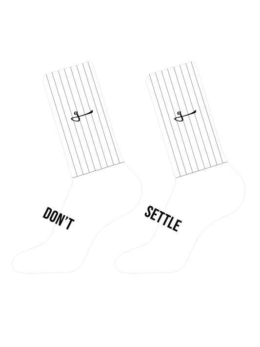 C.D.A. AERO SOCKS - WHITE