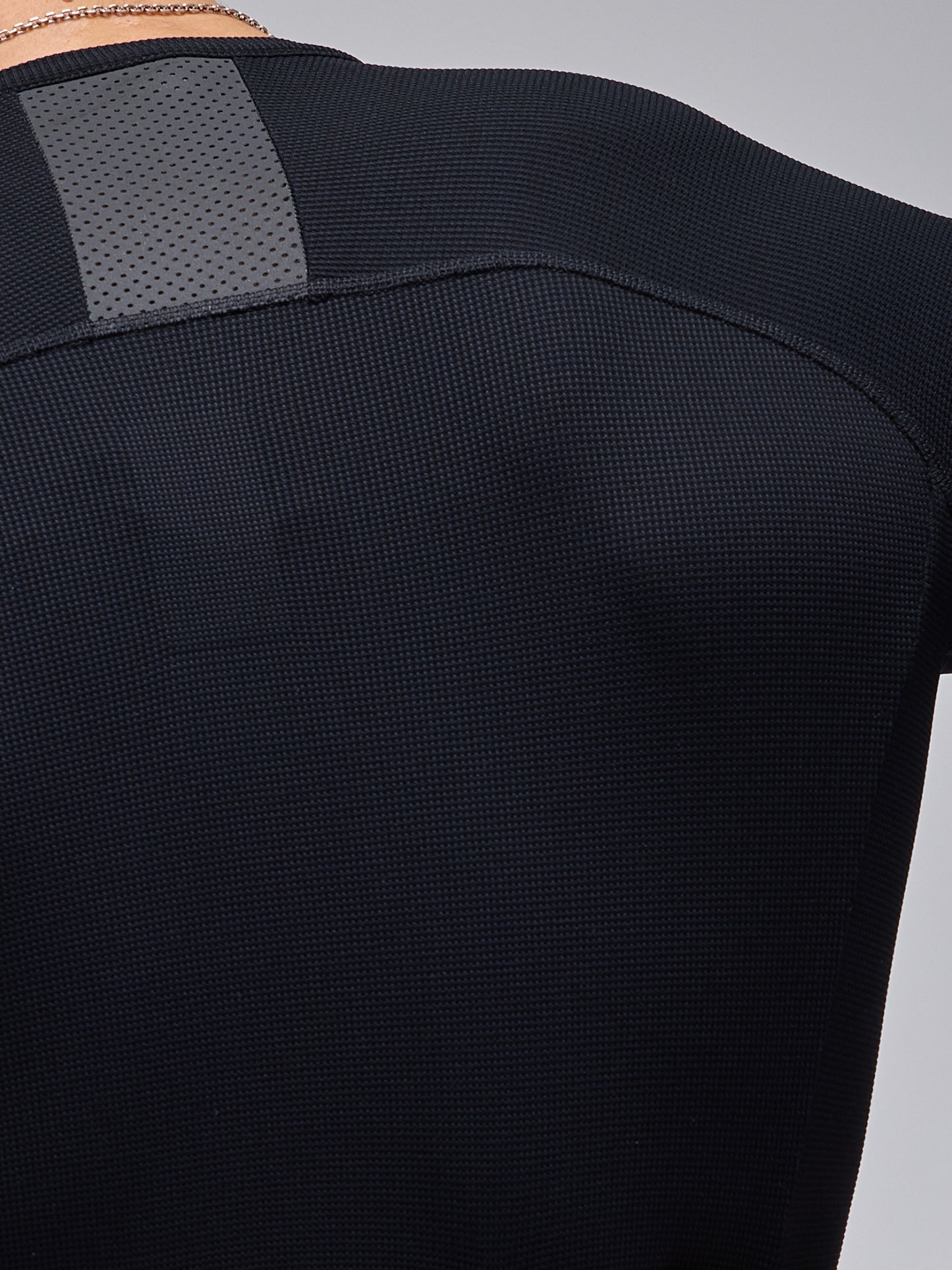 MODERN CLASSIC WAFFLE SS JERSEY - BLACK