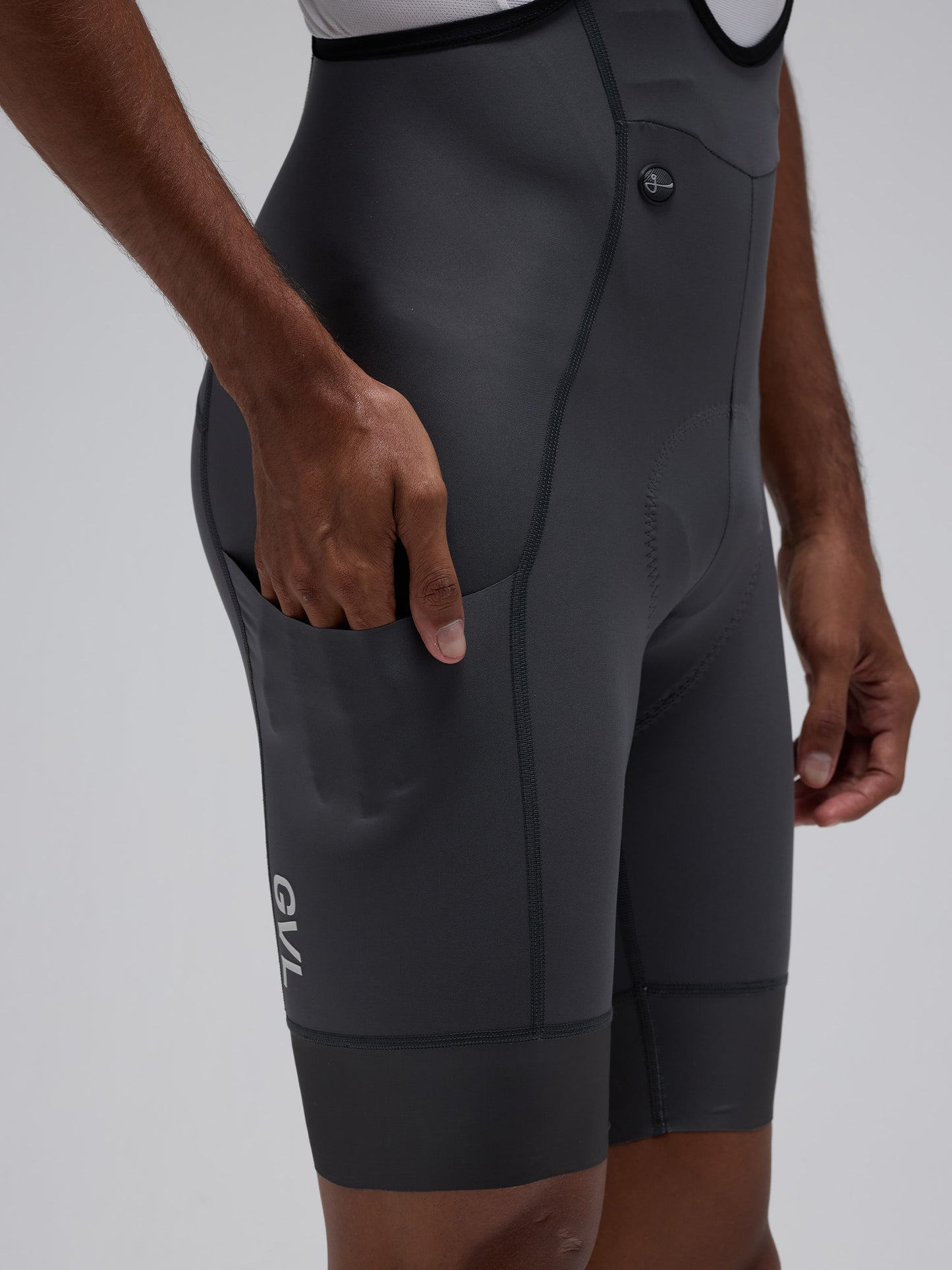 MEN'S MODERN CLASSIC CARGO BOOST BIB SHORTS - CHARCOAL