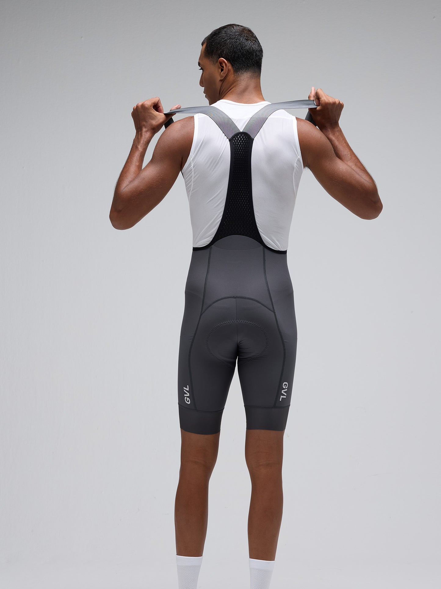 MEN'S MODERN CLASSIC CARGO BOOST BIB SHORTS - CHARCOAL